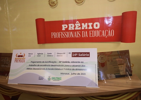 Governador do Amazonas sanciona lei que garante 14º e 15º salários aos professores