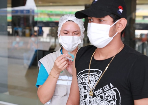 4,8 milhões de doses de vacina contra covid já foram aplicadas no Amazonas