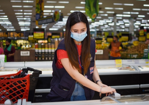 Mais de 80 Kg de produtos vencidos são apreendidos durante fiscalização pré-Black Friday em Manaus