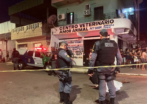 Jovem sai para visitar família e é executado no meio da rua em Manaus