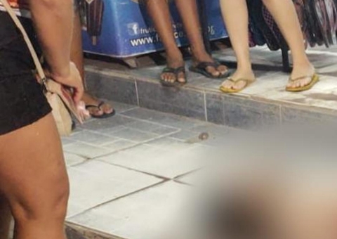 Homem é jogado em beco após ser torturado em Manaus