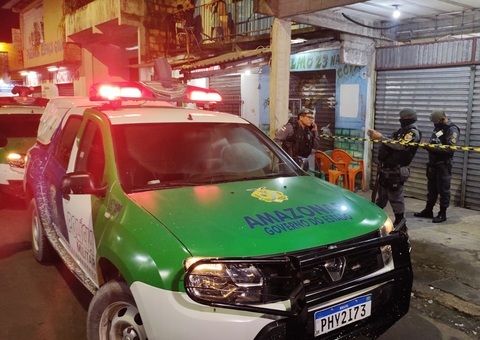 Bebendo com amigos, homem é morto a tiros dentro de casa em Manaus