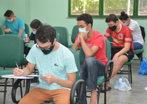 Inicia hoje pedidos de isenção para inscrições do Vestibular e SIS da UEA