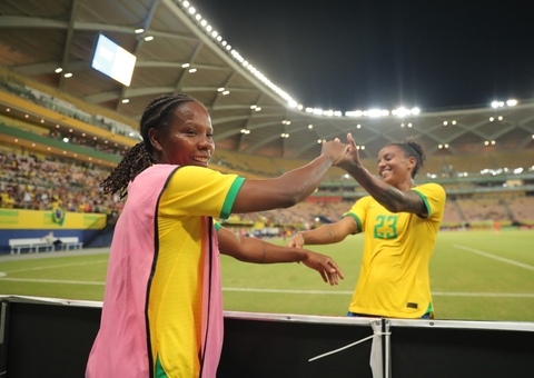 Brasil goleia a Índia por 6 a 1 em despedida de Formiga em Manaus