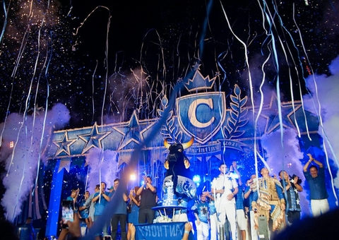 Boi Caprichoso realiza espetáculo ‘Tradição que Renasce’ em Manaus