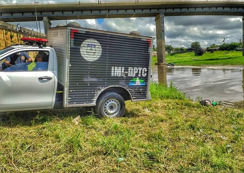Homem achado morto debaixo de ponte em Manaus foi torturado  