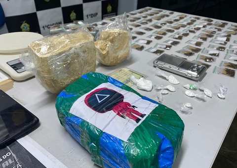 Preso por tráfico diz que vendia drogas para sustentar filho com doença rara em Manaus