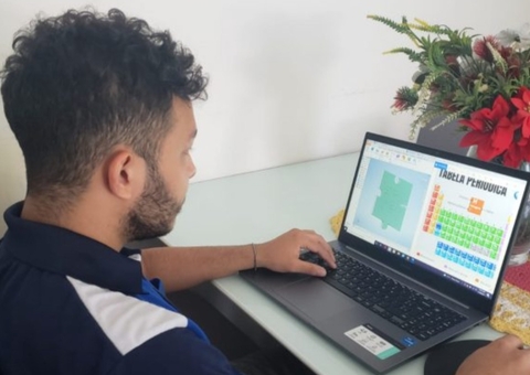 Estudante cria tabela periódica em braile 3D que será usada em escolas públicas do Amazonas