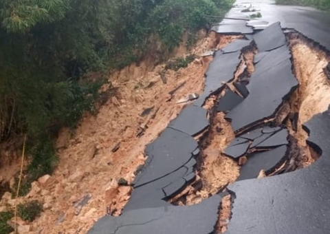 AM-010 está entre as 10 piores do país no ranking da Confederação Nacional de Transporte