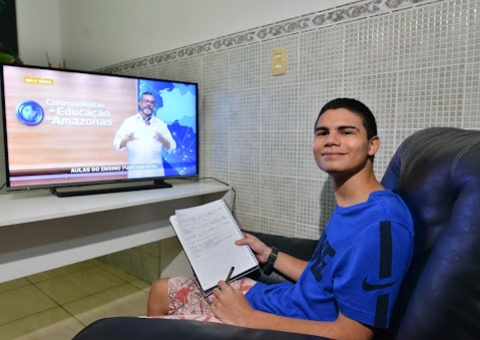 Indicadores da educação divulgados pelo IBGE mostram a fragilidade da educação no Amazonas, afirma professor da Ufam