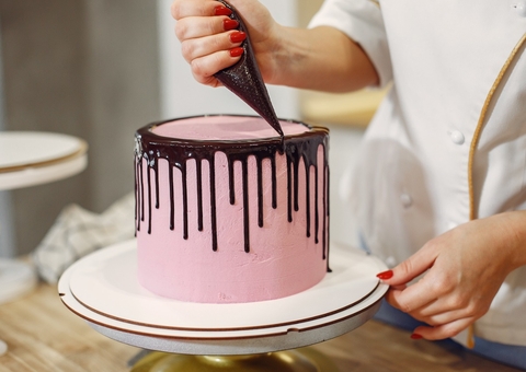 Confeiteiro, designer e mais; Confira as 65 vagas de emprego desta quarta no Sine Manaus 