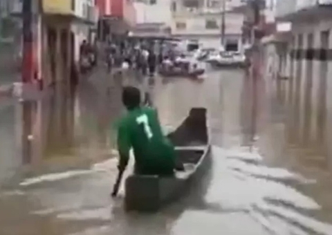 No Natal, chuva atinge mais 19 cidades deixando famílias desabrigadas na Bahia