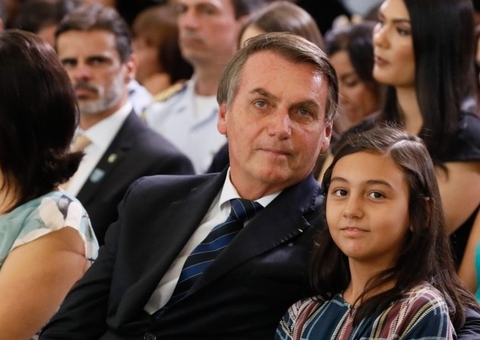 Bolsonaro diz que filha de 11 anos não vai ser vacinada contra Covid