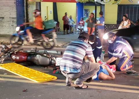 Motociclista quebra a perna em acidente violento em Manaus