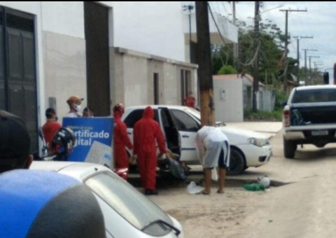 Homem que estava desaparecido é encontrado morto dentro de carro no Amazonas