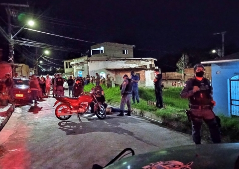 Jovem é morto a tiros enquanto conduzia motocicleta em rua de Manaus
