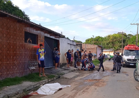 Irmãos são executados por grupo em carro na frente da própria casa em Manaus