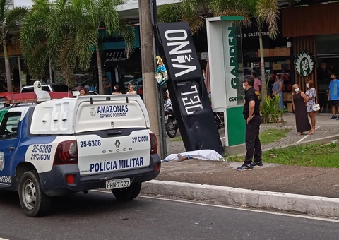 PC vai usar imagens de câmeras para investigar acidente que matou motociclista em Manaus