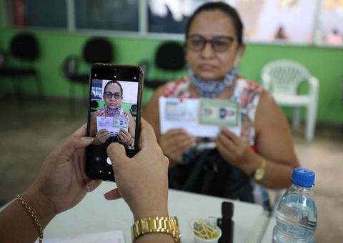 Mais de 28 mil pessoas ainda não foram buscar o cartão do Auxílio Estadual no Amazonas