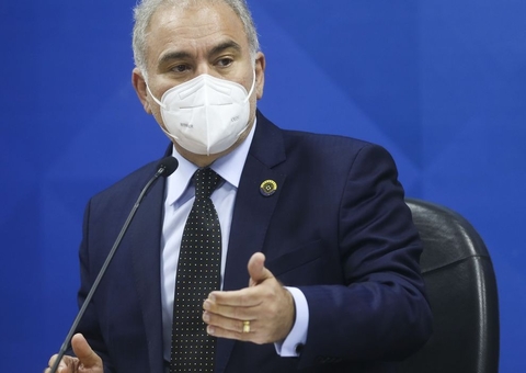 Ministro relaciona aumento de casos de covid-19 a festas de fim de ano