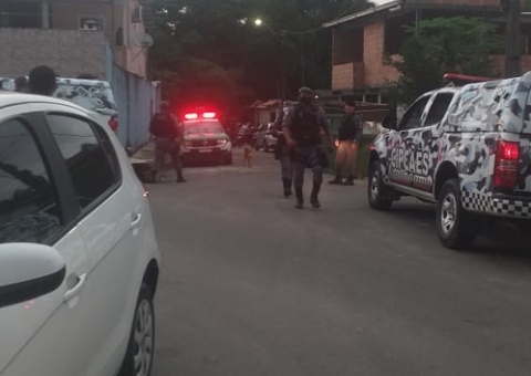 Bandidos se passam por clientes e sequestram filhos de dono de empresa de sofás em Manaus