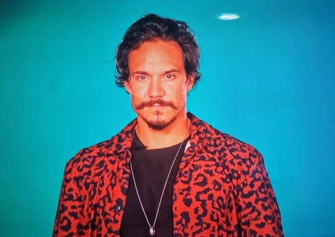 Designer Eliezer é o quarto integrante do grupo Pipoca no BBB 22