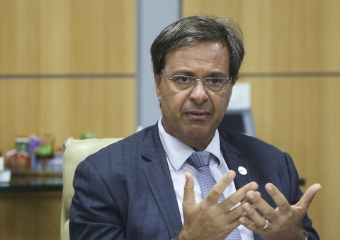 Ministro do Turismo testa positivo para a covid-19 