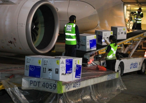 Novo lote com 34,5 mil vacinas pediátricas da Pfizer chega ao Amazonas