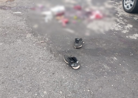 Moradores são acordados com tiros e encontram homem assassinado em Manaus