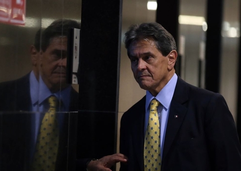 STF determina prisão domiciliar para Roberto Jefferson