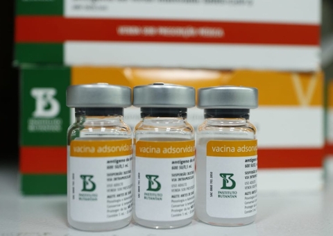 Coronavac é incluída para vacinação contra Covid de crianças e adolescentes no Amazonas