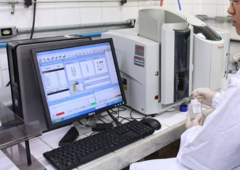 Laboratório Distrital Leste tem atendimento suspenso nesta segunda após ter fiação furtada em Manaus 