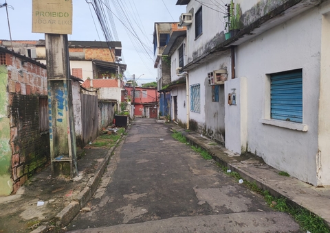 Homem é morto a facadas pela companheira em Manaus   