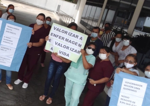 Técnicos de enfermagem reivindicam melhorias salariais em Manaus
