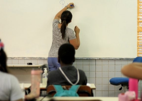 Aulas presenciais começam nesta segunda na rede municipal de Manaus