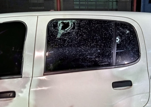 Mulher é morta a tiros na frente do marido dentro de carro de app em Manaus