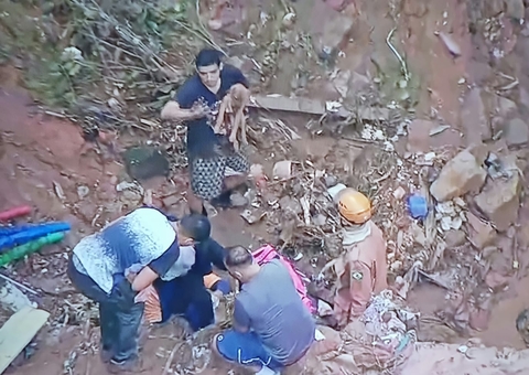 Saiba como ajudar as vítimas da chuva em Petrópolis, no Rio