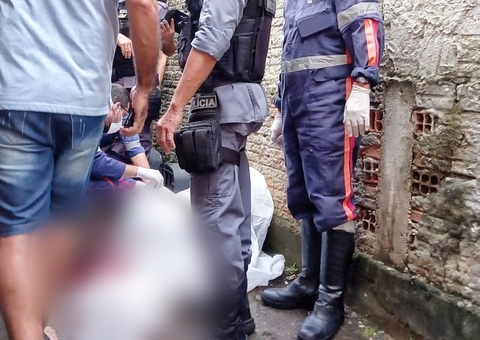 Jovem é puxado para beco e executado com vários tiros na Compensa, em Manaus