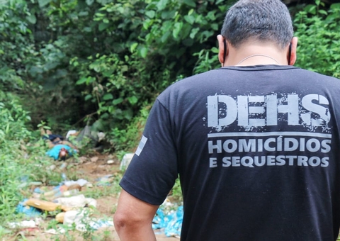 Seminu, homem é arrastado para mata e executado em Manaus