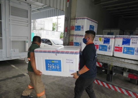 Mais de 304 mil doses de vacina da CoronaVac chegam ao Amazonas