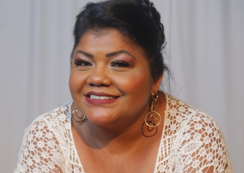 Márcia Siqueira faz show especial em Manaus com canções de Elis Regina