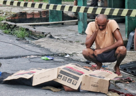 Homem morre eletrocutado enquanto trabalhava no teto de casa em Manaus