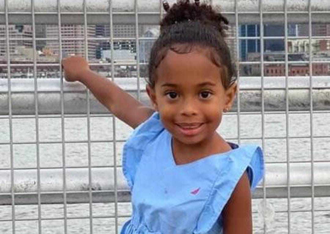 Criança brasileira morre queimada em incêndio em prédio nos EUA