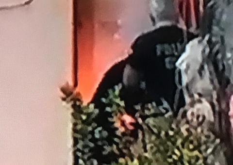 Detento coloca fogo na própria cela e é retirado com queimaduras no Amazonas