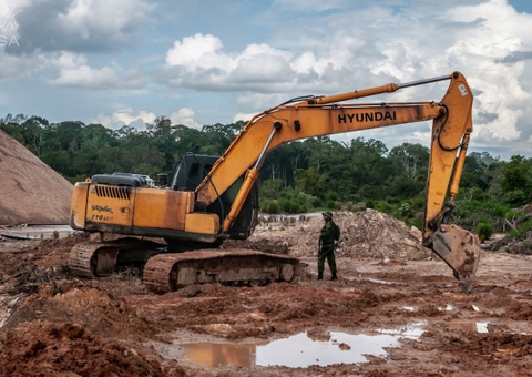 Instituto diz que governo usa guerra para liberar extração mineral em terras indígenas