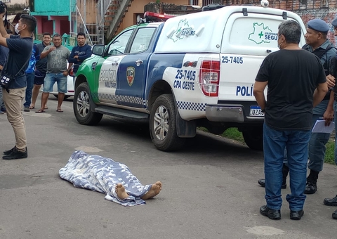 Polícia identifica jovem assassinado a tiros no meio da rua em Manaus