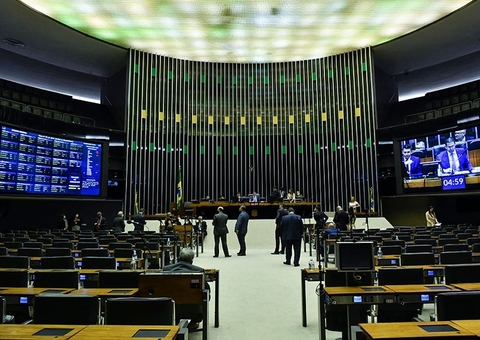 Congresso mantém vetos sobre Auxílio Brasil e candidaturas eleitorais