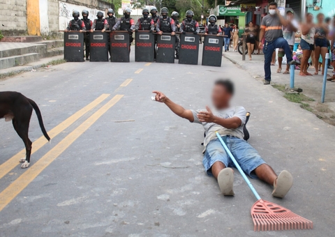 Invasores negam sair de terreno particular e cinco acabam presos em Manaus
