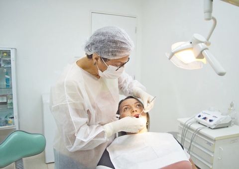 No Dia Mundial da Saúde Bucal, especialista dá dica de cuidados com higiene