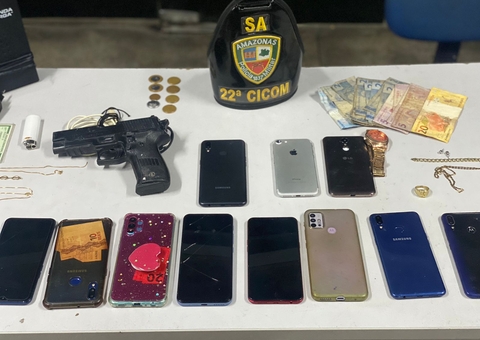 Grupo é preso após assaltar ônibus e ameaçar passageiros em Manaus